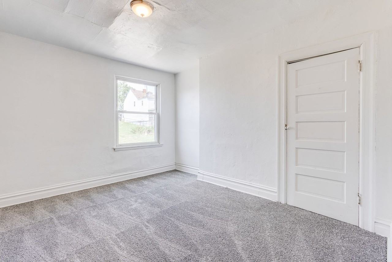 610 Ceres Way - Photo 2 of 21