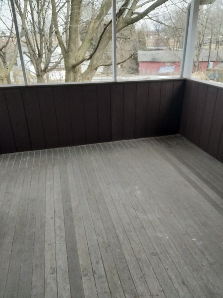 1138 Arcadia St - Photo 5 of 8