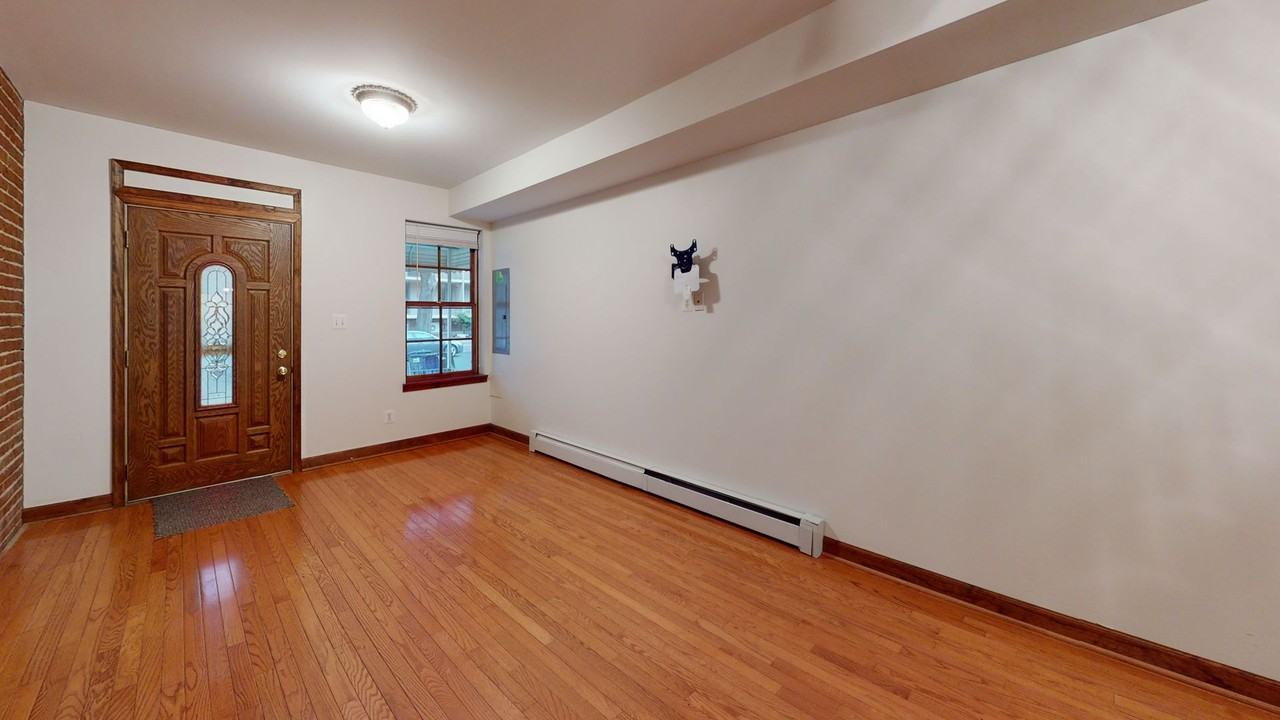 1008 23rd St Nw - Photo 6 of 19