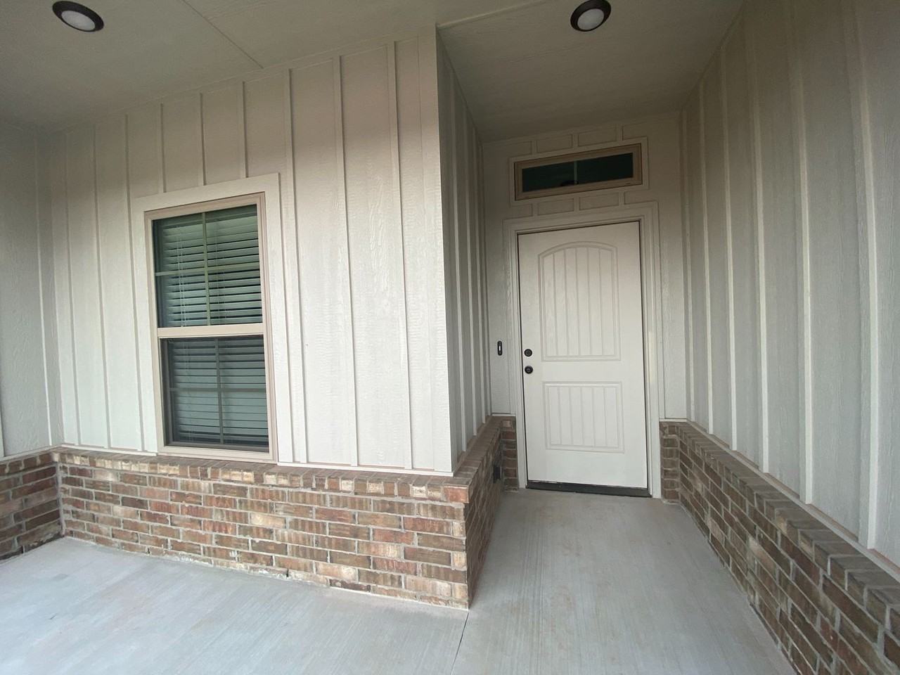 7117 Daxton Ct - Photo 2 of 33