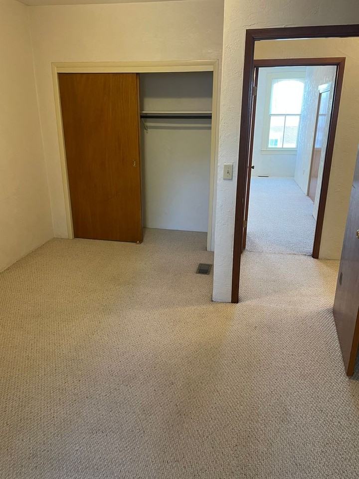 120 E Main St - Photo 3 of 9