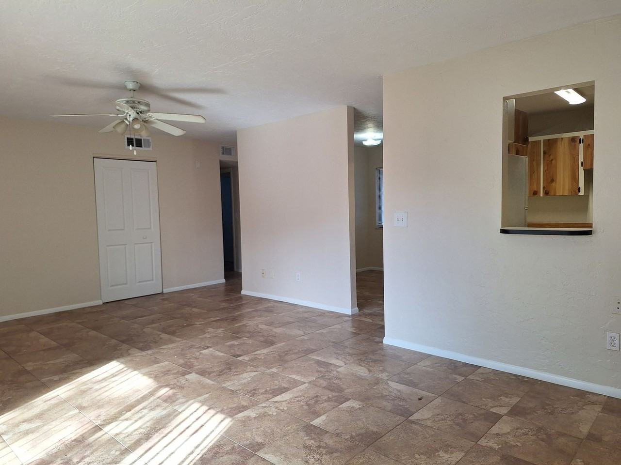 1204 Regent St - Photo 3 of 14