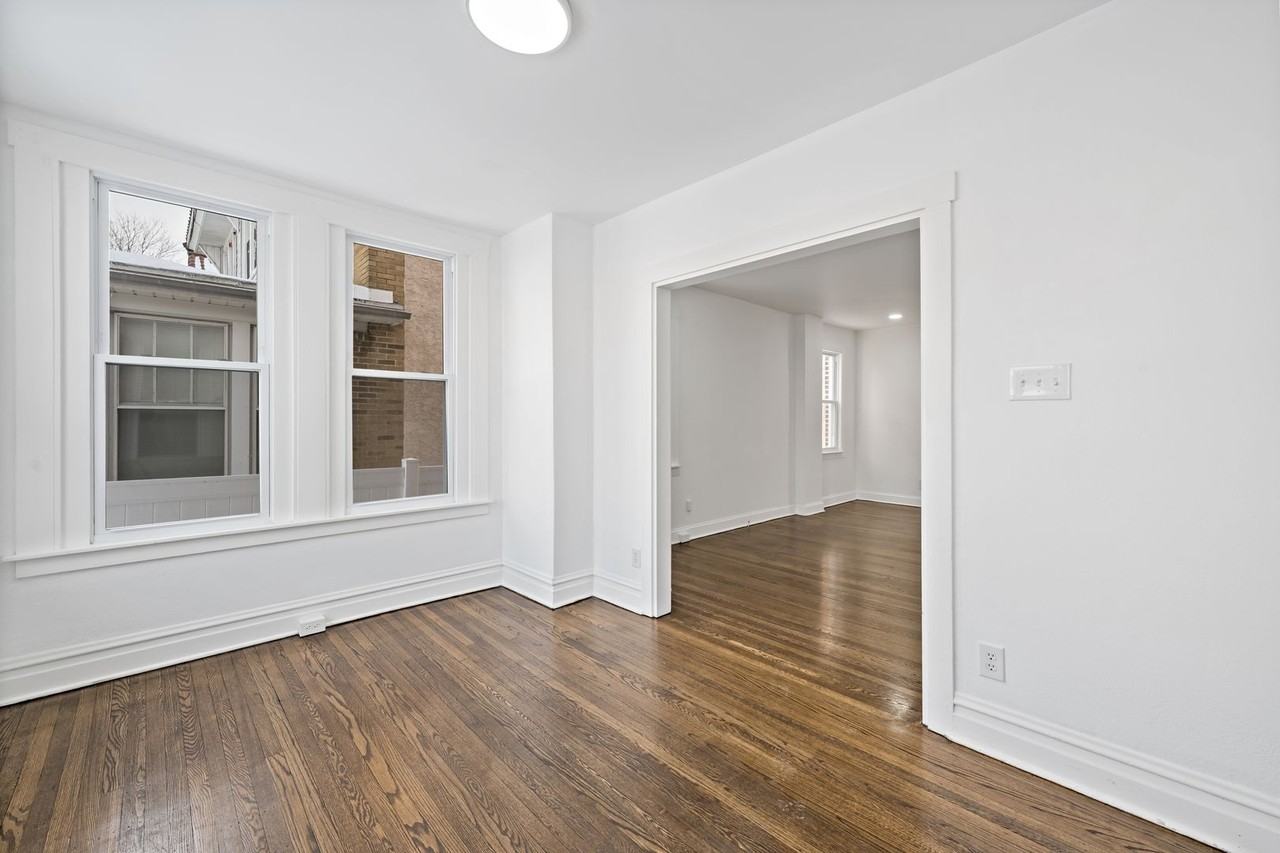 428 S 18th St - Photo 5 of 23