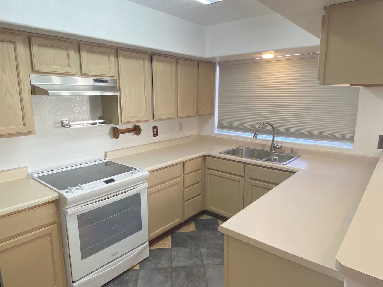 1627 55th St Nw - Photo 3 of 18