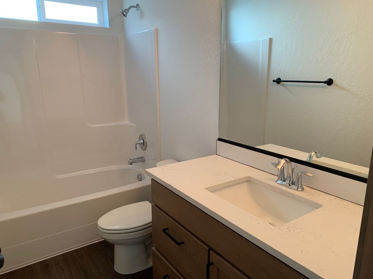 8532 W Ferguson Ln - Photo 7 of 17