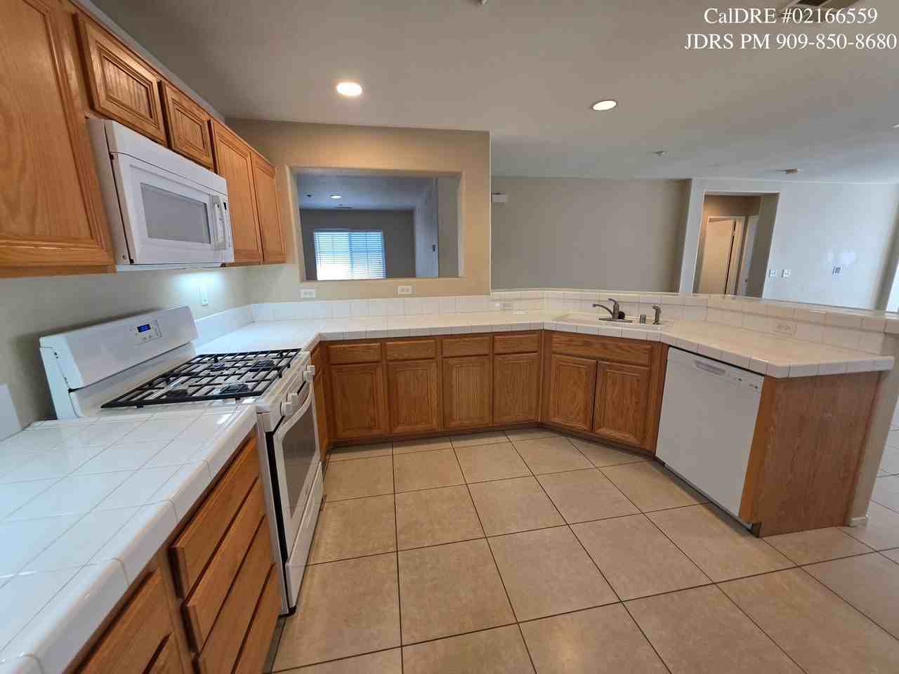 16185 Stoneridge Ln - Photo 3 of 19