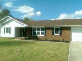 featured image of 1032 Oakstone Dr