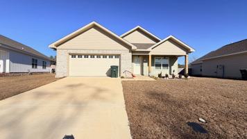 featured image of 104 Mapleleaf Ct