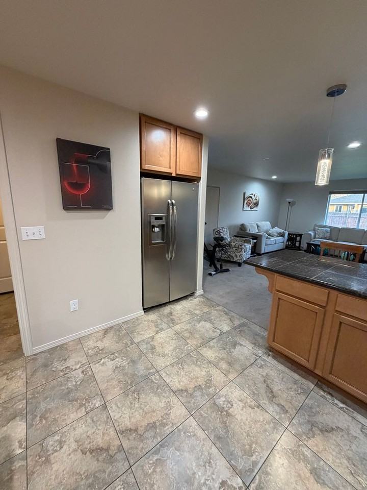 1539 S James Ave - Photo 6 of 14