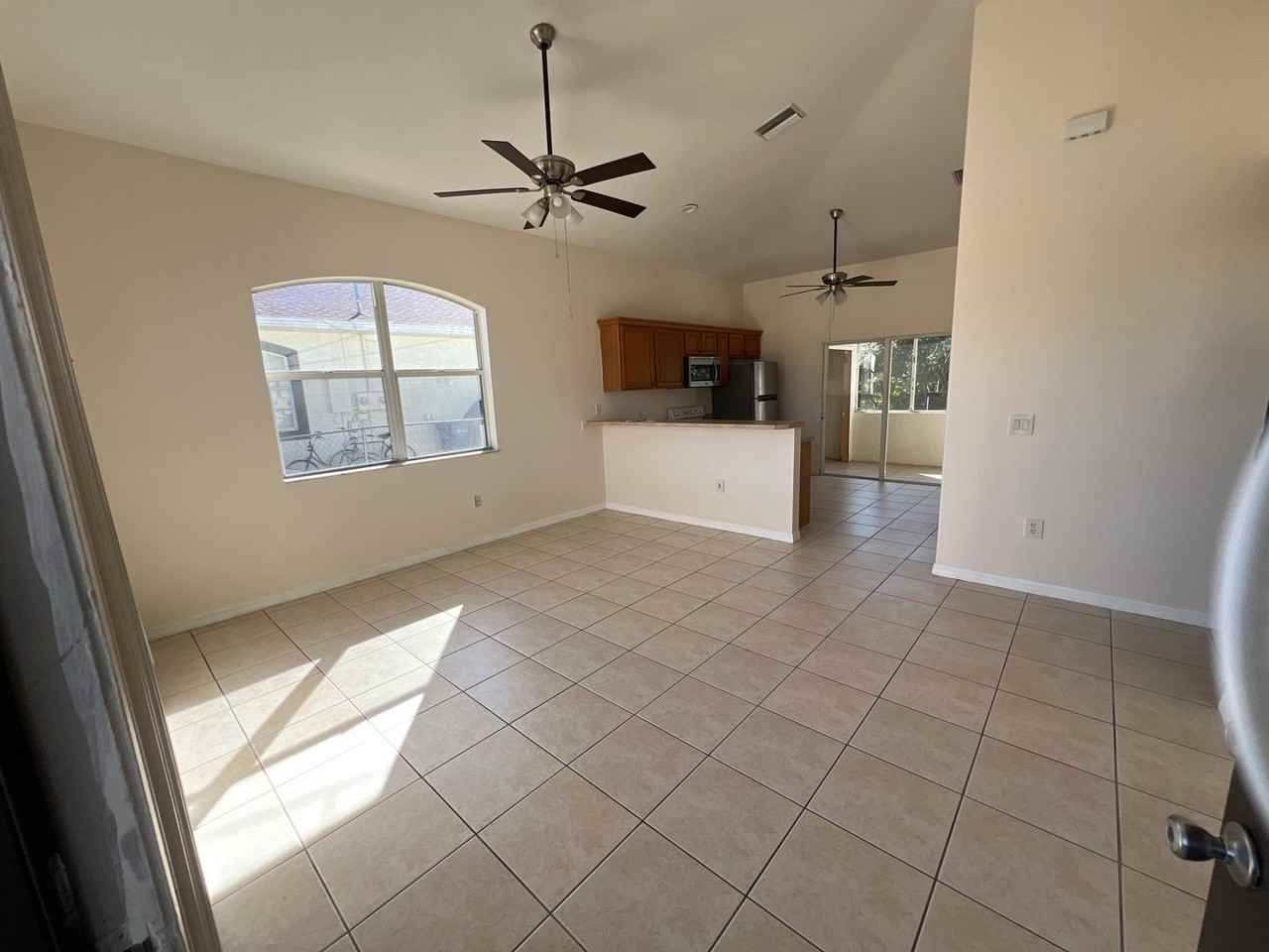 12211 Rosaro Ave - Photo 3 of 11