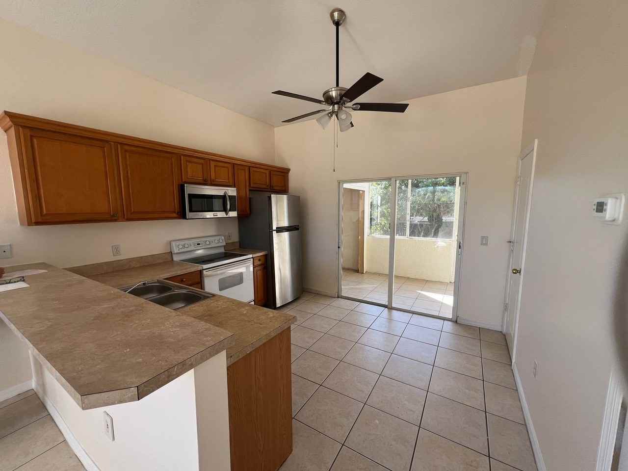 12211 Rosaro Ave - Photo 5 of 11