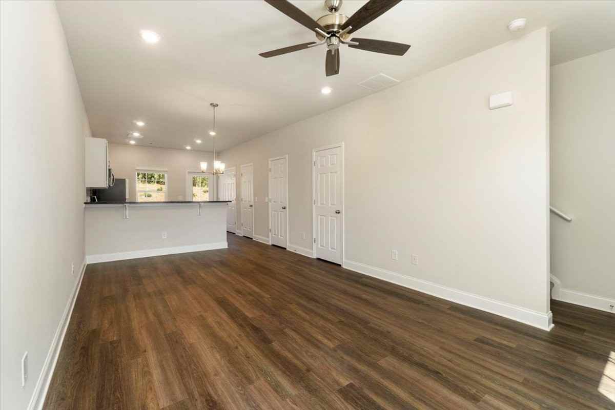 411 Whistle Way #411 - Photo 6 of 32