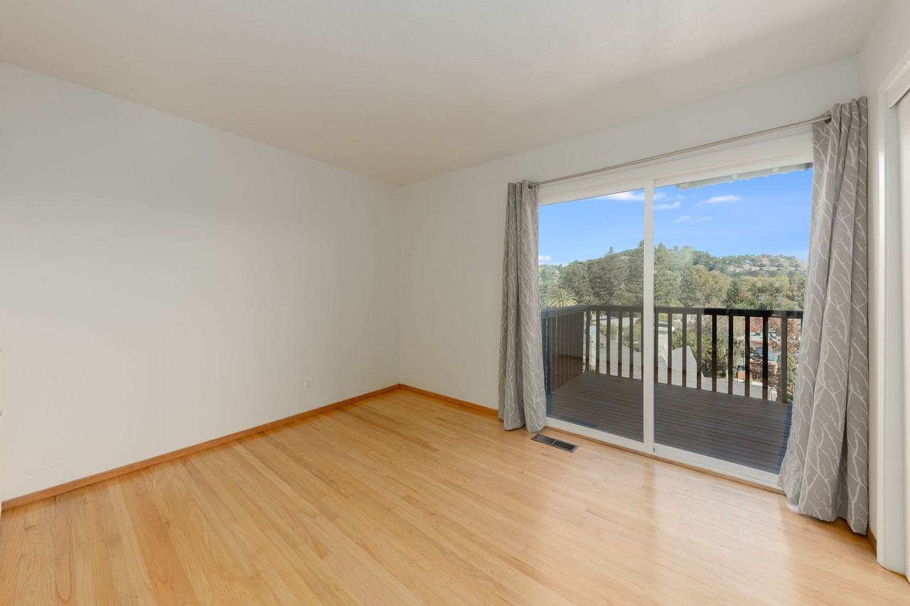 451 Ethel Ave #451 - Photo 5 of 19