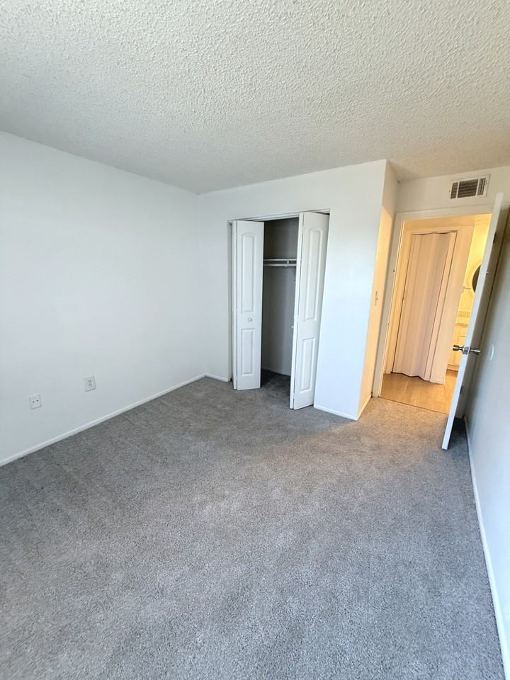 2527 N Alafaya Trl #1 - Photo 5 of 12