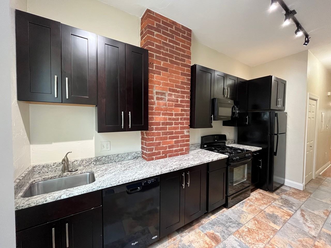 6710 Mcpherson Blvd #1R - Photo 3 of 20