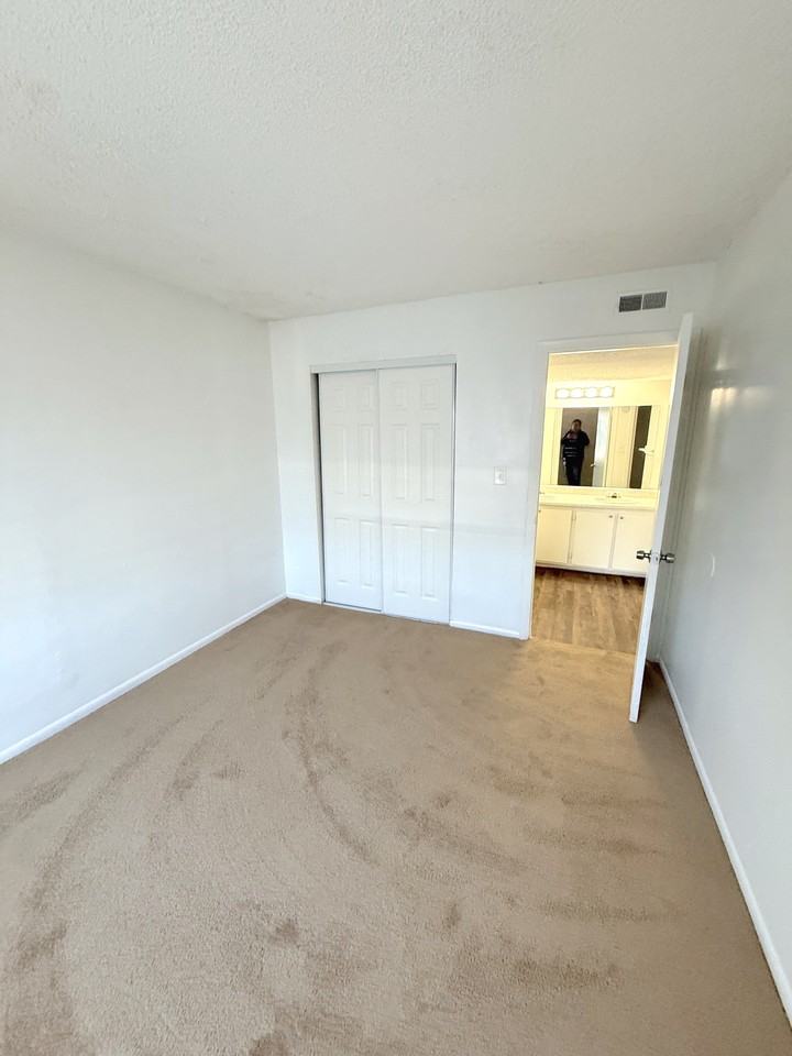 2539 N Alafaya Trl #1 - Photo 5 of 13