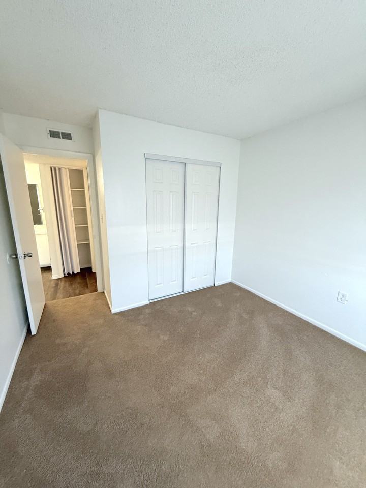 2539 N Alafaya Trl #1 - Photo 6 of 13