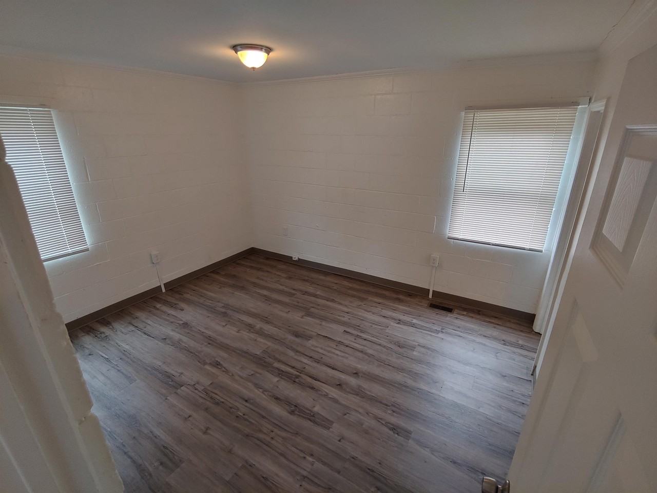 17 Lanford Dr #17 - Photo 3 of 27