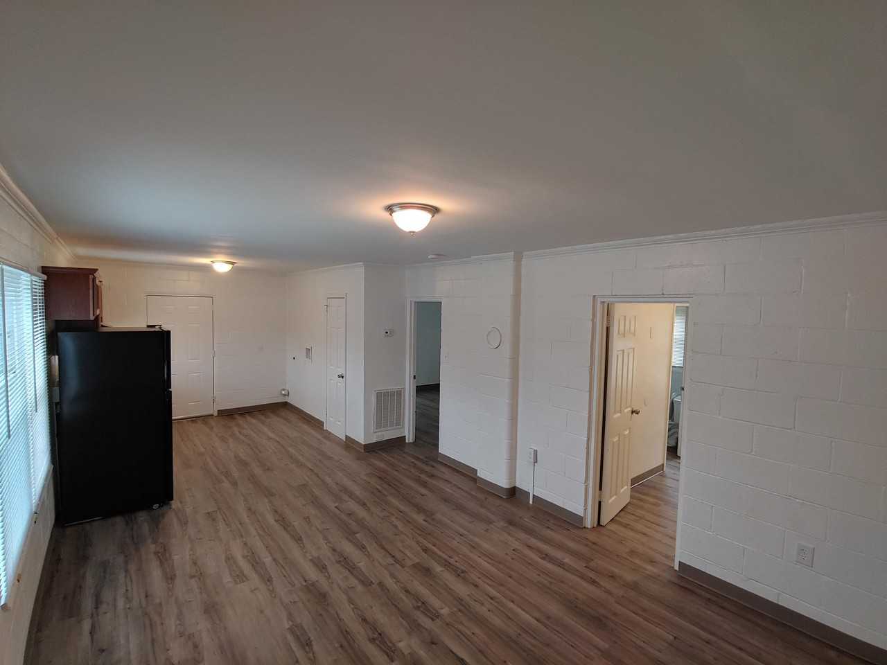 17 Lanford Dr #17 - Photo 6 of 27