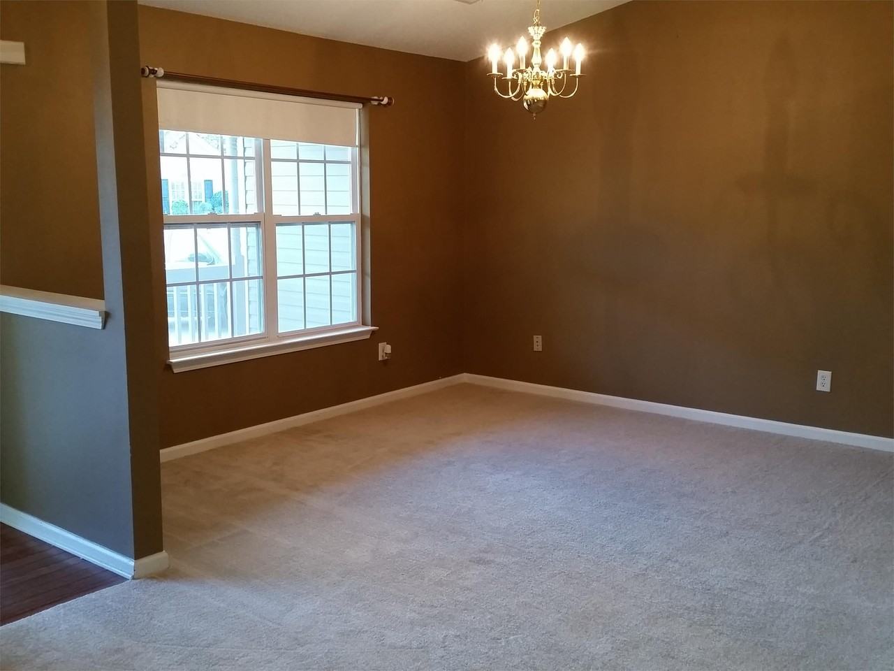 123 Kingfisher Dr #1 - Photo 4 of 28