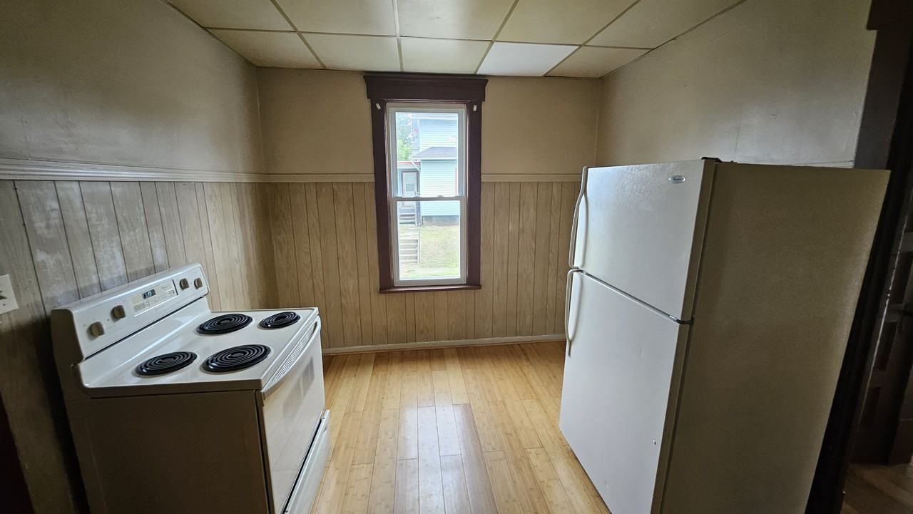 325 Clarendon Ave Nw #0 - Photo 7 of 12