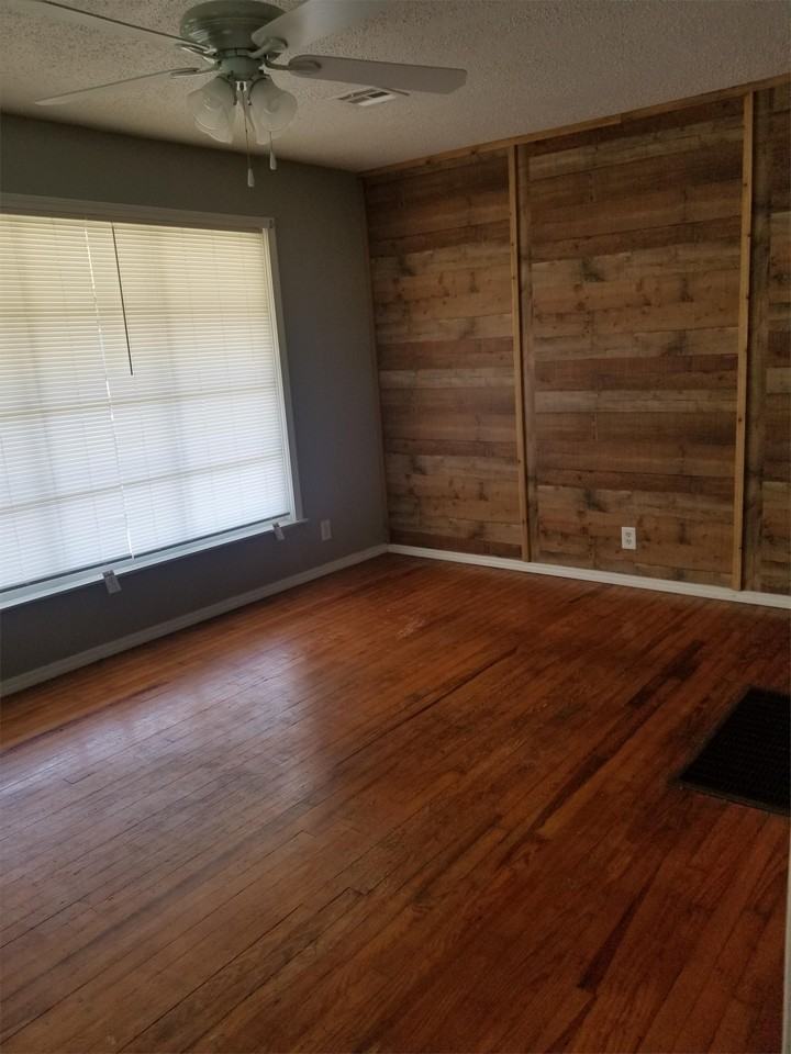 1212 N Yale Ave #1 - Photo 2 of 8