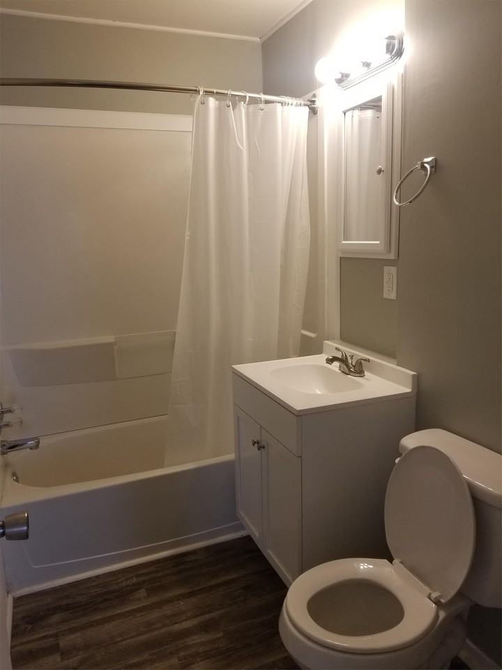 1212 N Yale Ave #1 - Photo 4 of 8