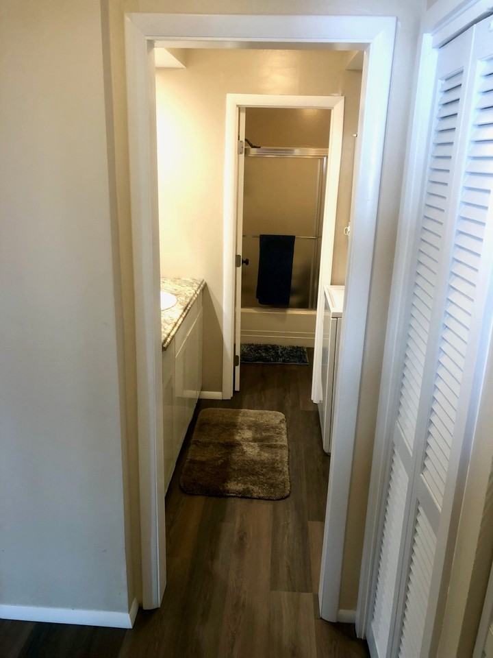 230 Carriage Way - Photo 5 of 9