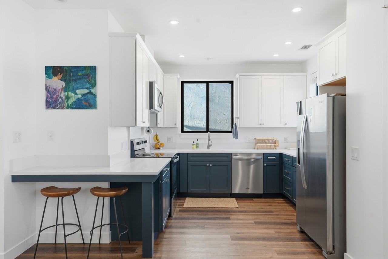 259 Almond St #NA - Photo 2 of 21