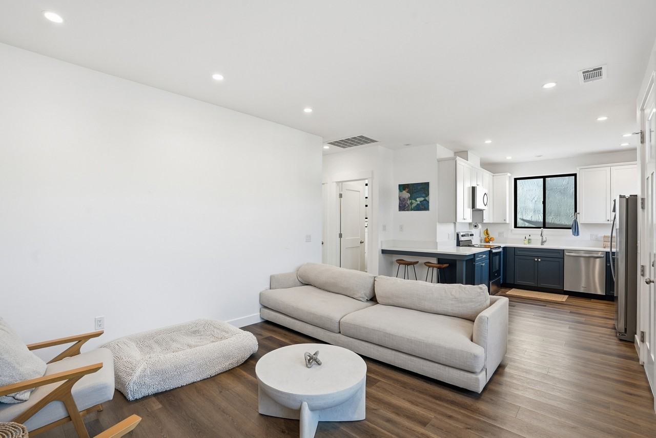 259 Almond St #NA - Photo 5 of 21