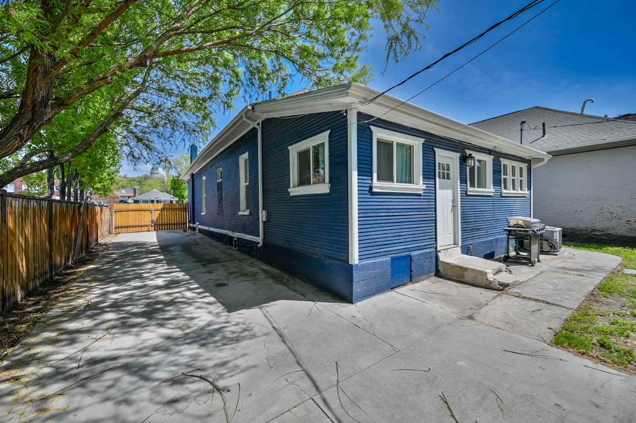 369 Nw - Photo 2 of 39