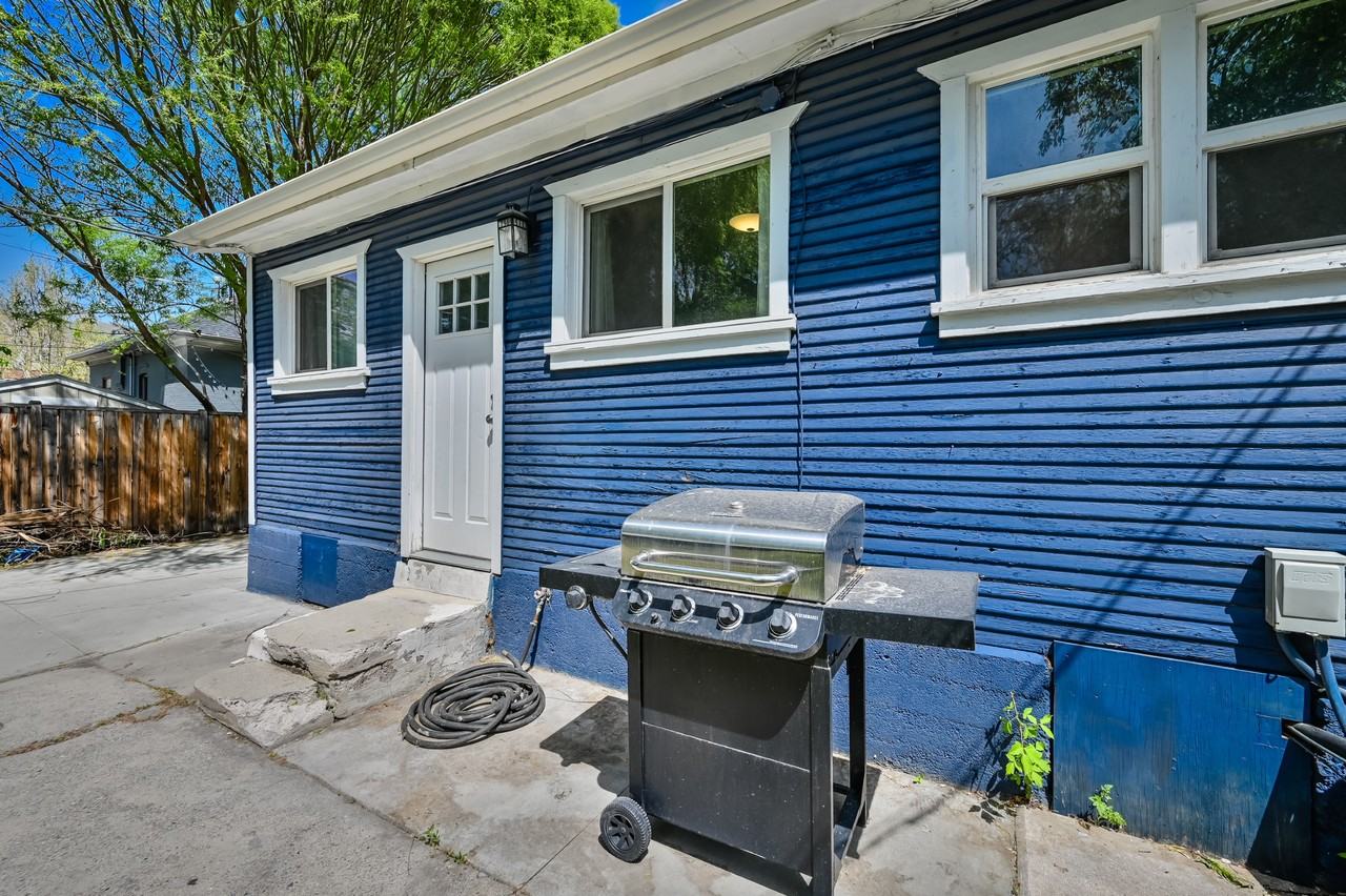 369 Nw - Photo 3 of 39