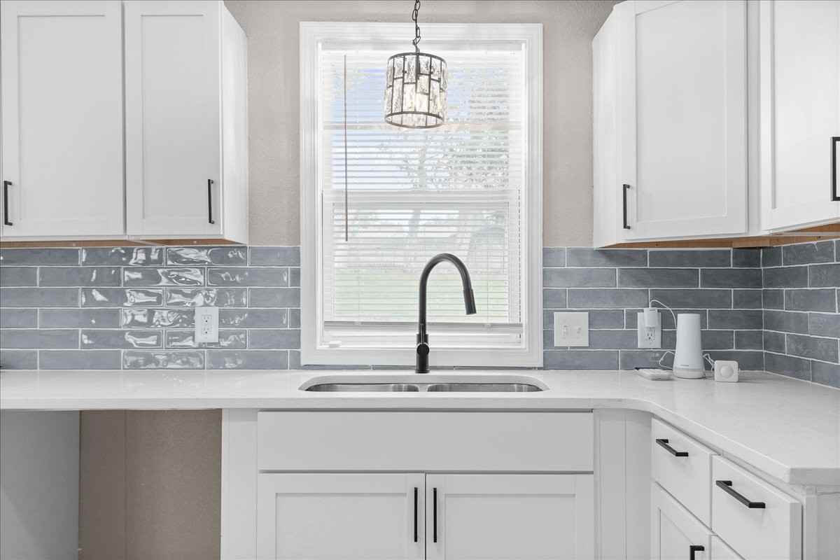 8007 Tennessee Ave - Photo 4 of 13