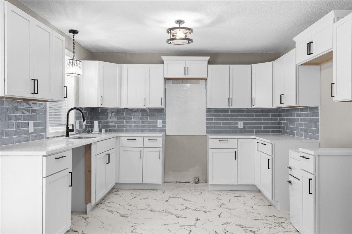 8007 Tennessee Ave - Photo 5 of 13