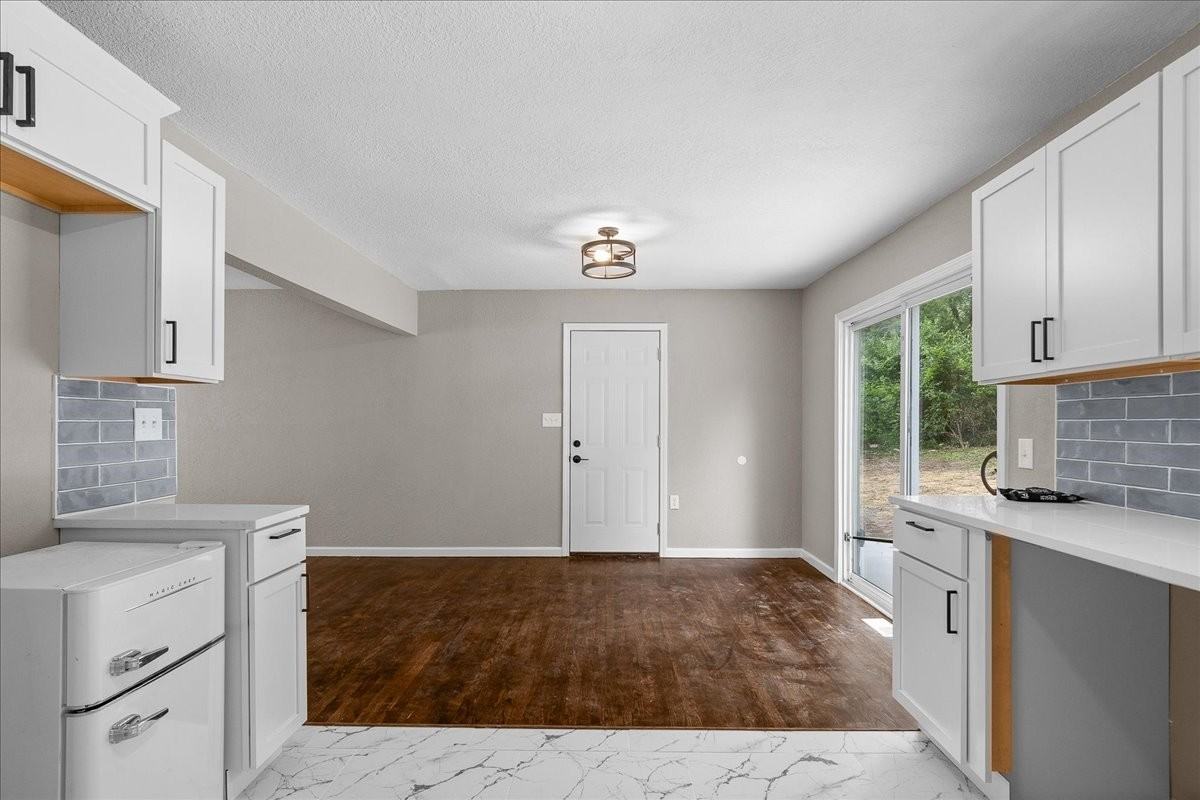 8007 Tennessee Ave - Photo 6 of 13