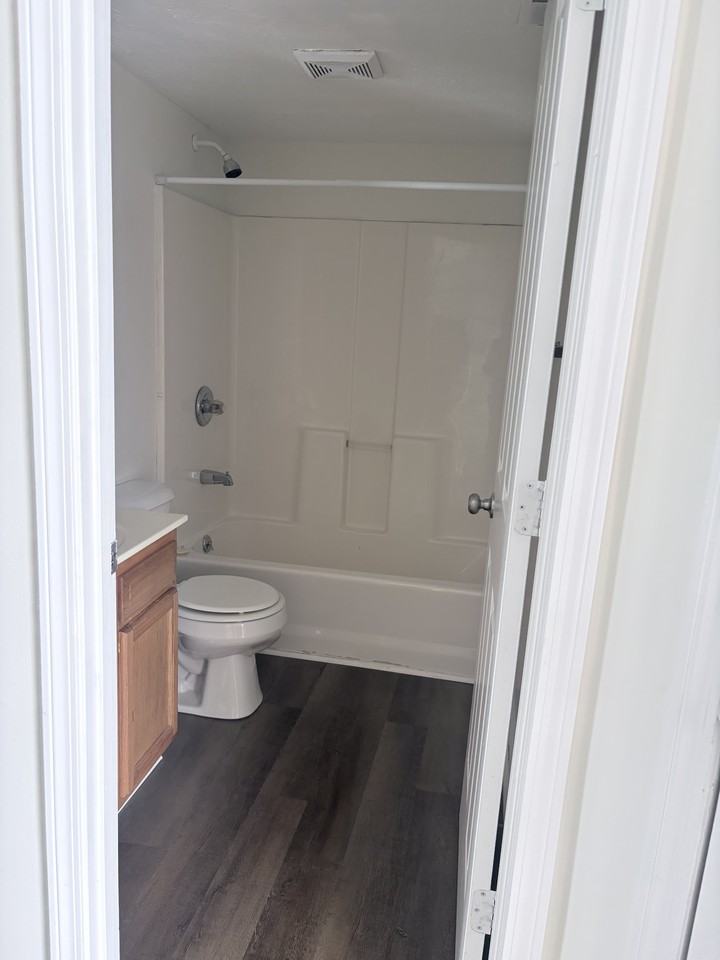 122 Karen Ct #1 - Photo 2 of 10