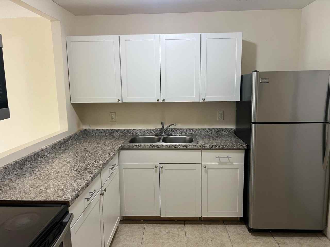 15225 NE 6 AveApt B205 #B205 - Photo 7 of 21