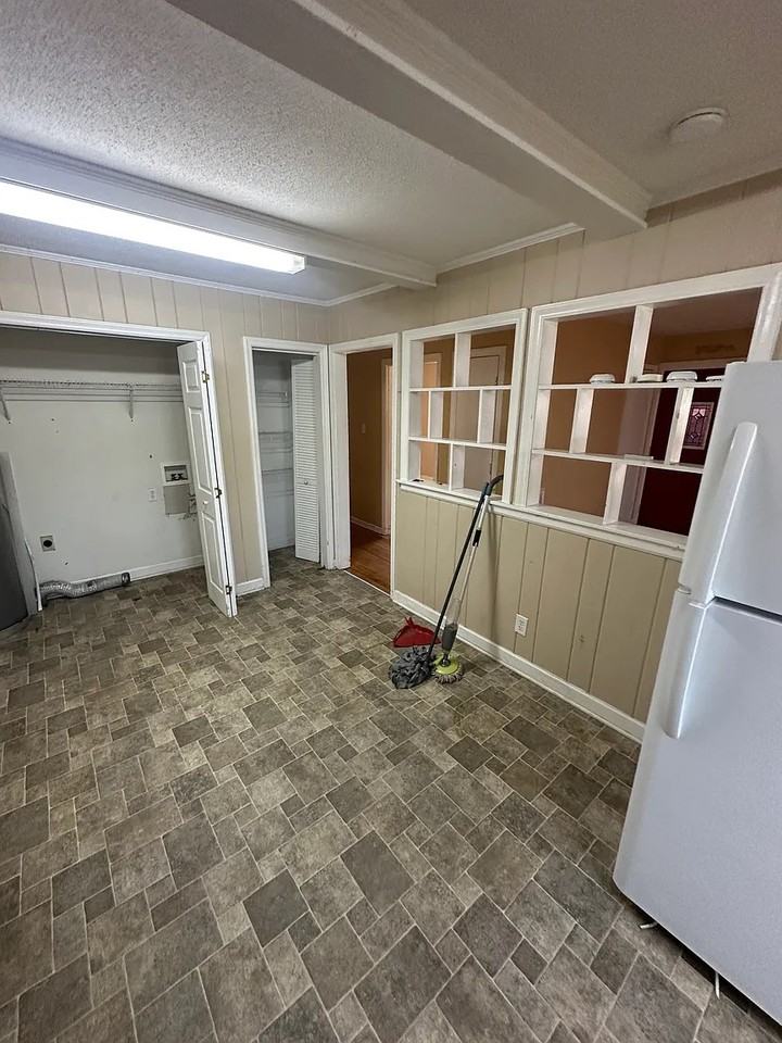 503 Lucky Ct - Photo 7 of 14