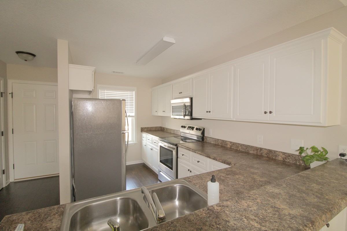 117 Buckhaven Way #1 - Photo 2 of 8