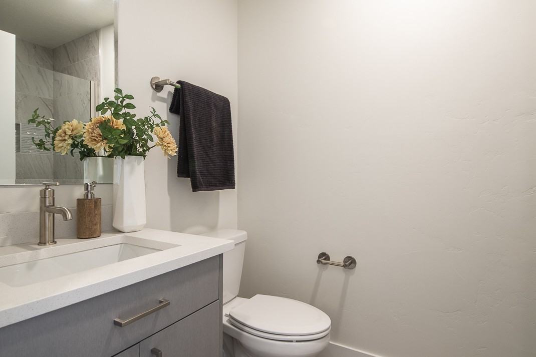 516 E Violets Cove Ln #1 - Photo 4 of 36