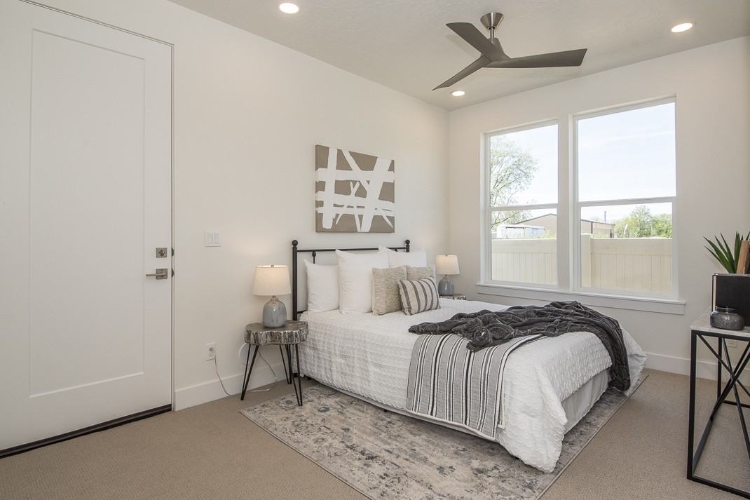 516 E Violets Cove Ln #1 - Photo 7 of 36