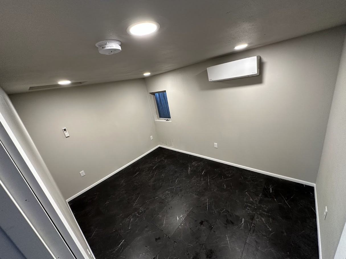 Daniels St & W 33rd St #B - Photo 3 of 13