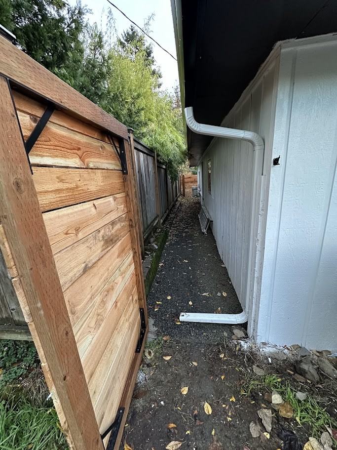 Daniels St & W 33rd St #B - Photo 5 of 13