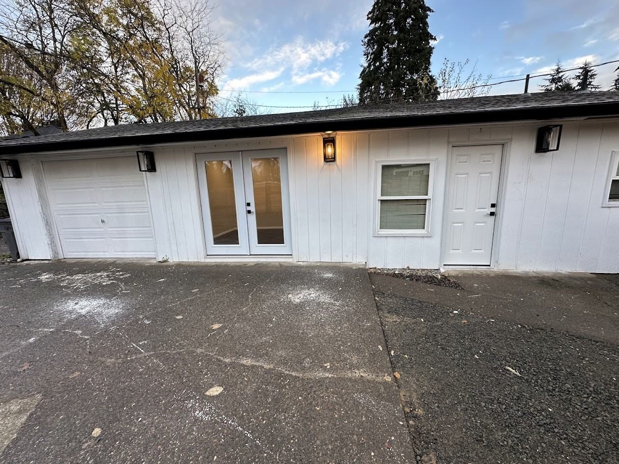 Daniels St & W 33rd St #B - Photo 2 of 13