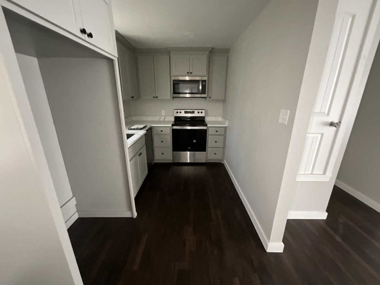 405 E Pine St #1 - Photo 5 of 10