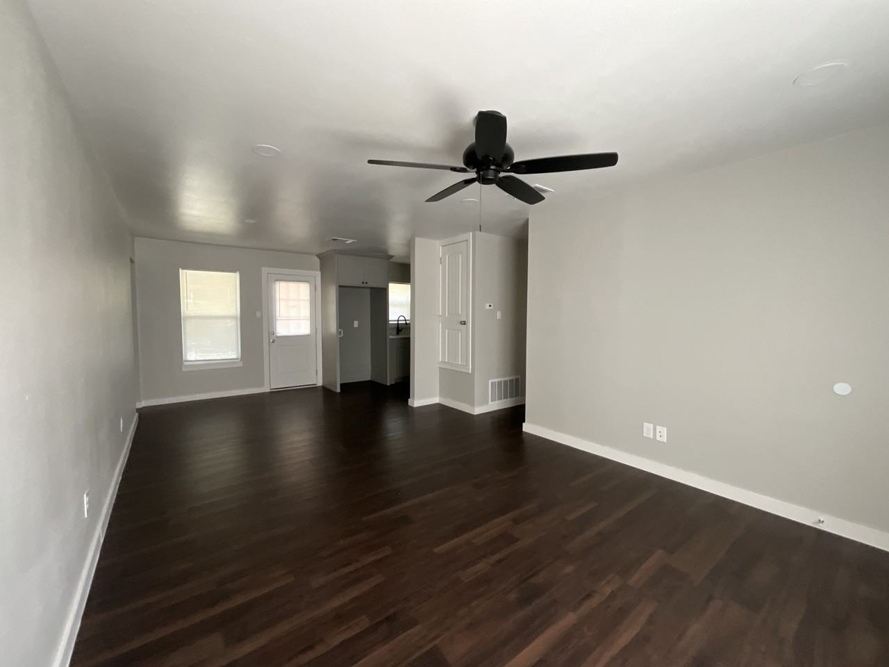 405 E Pine St #1 - Photo 6 of 10