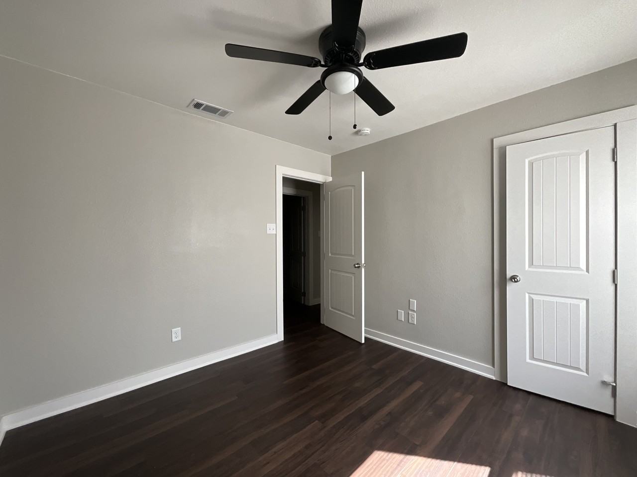 405 E Pine St #1 - Photo 7 of 10