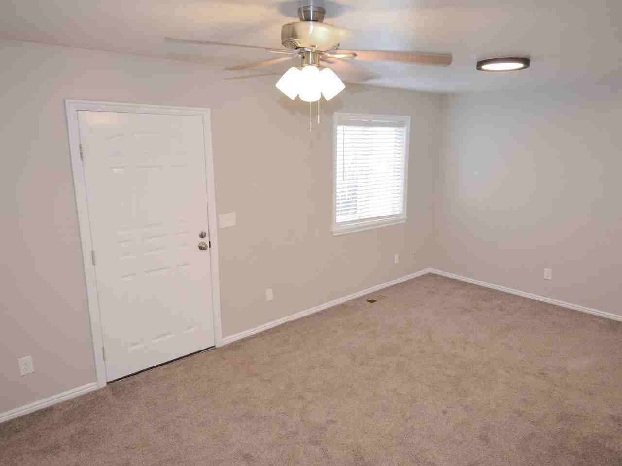 60 N Center St #1 - Photo 3 of 15