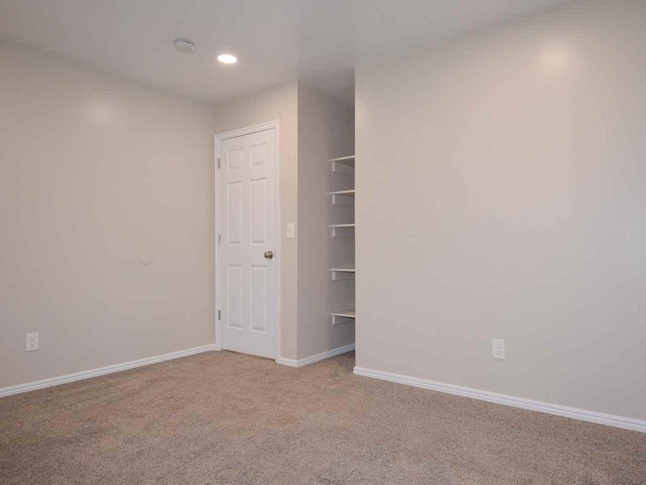 60 N Center St #1 - Photo 7 of 15