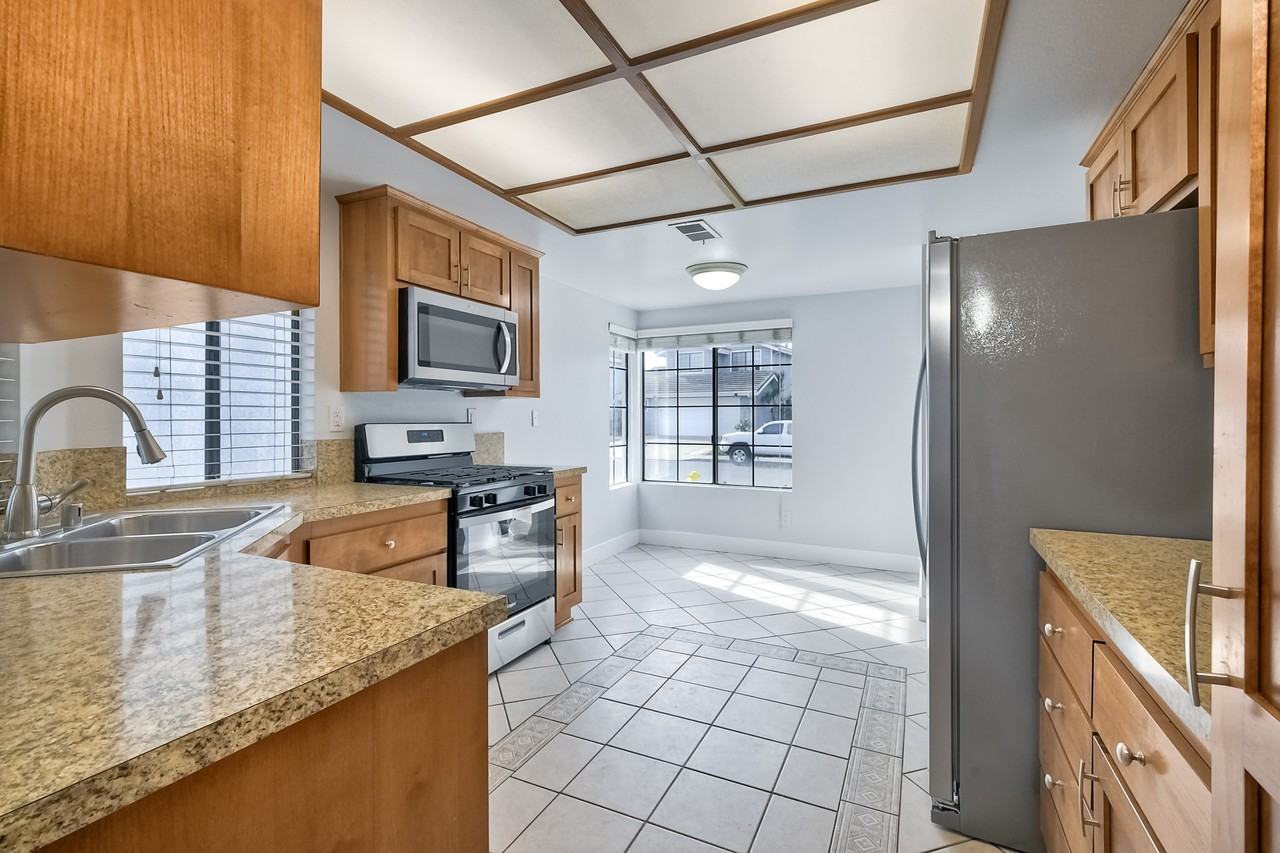 6866 Watercourse Dr #1 - Photo 6 of 27